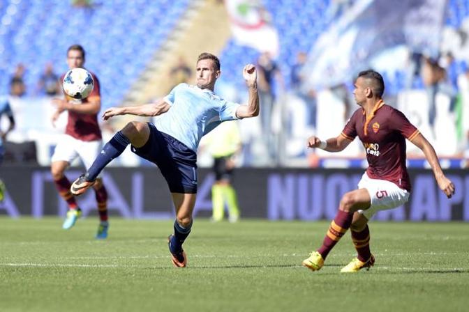 Nella ripresa Klose  sfiora il vantaggio per la Lazio: la sua sar l'occasione laziale pi nitida.  LaPresse